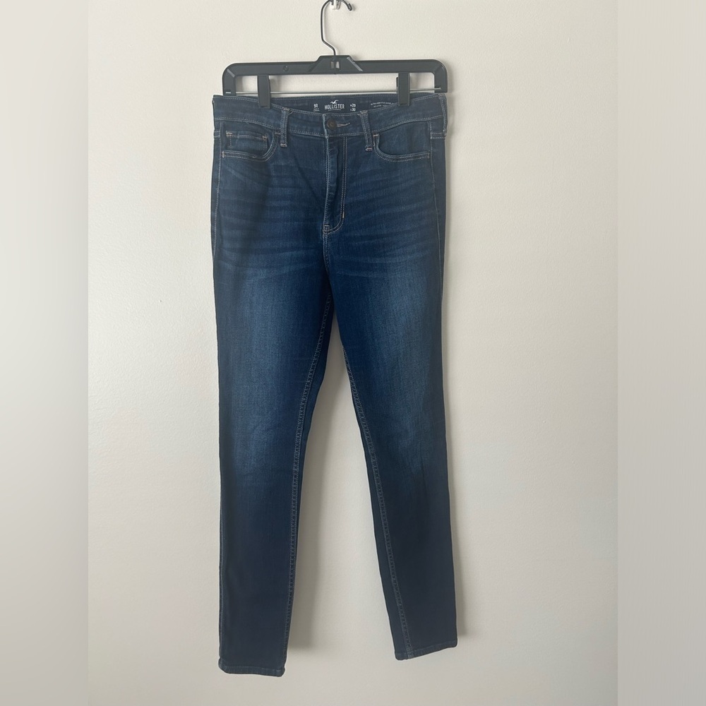 Hollister jeans size 9 Ultra- High rise super skinny